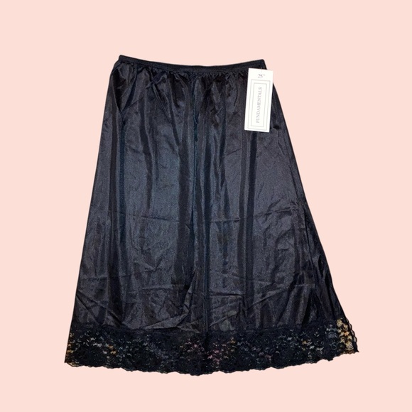 Black Half Slip - Picture 1 of 5